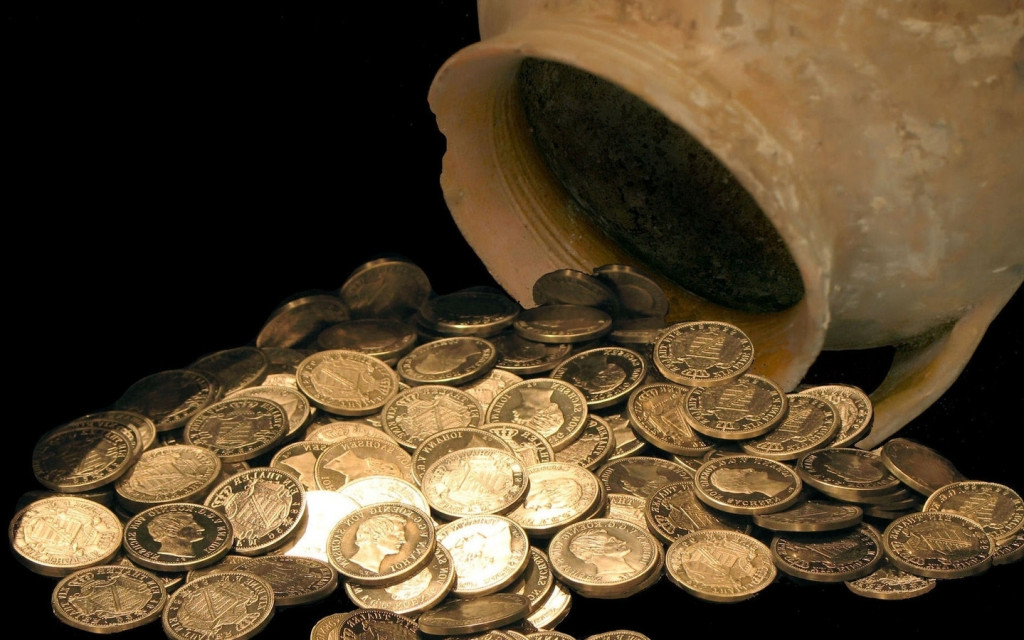 Где наши предки хранили деньги и драгоценности, когда ещё не придумали банки и сейфы?